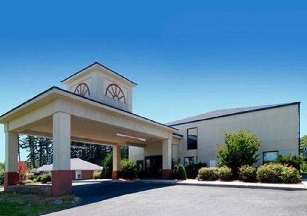 Hotel M